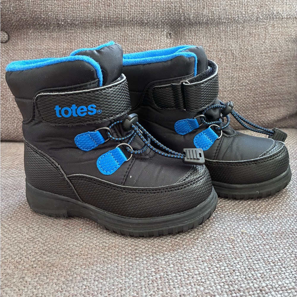 Totes Kids Snow Boots
